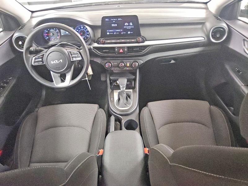 2024 KIA Forte lx