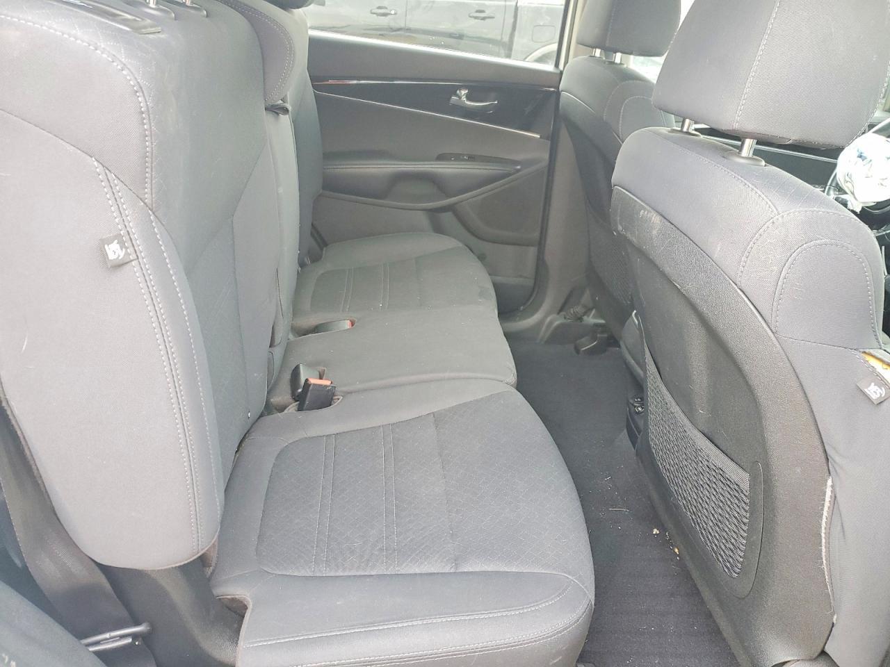 2019 KIA Sorento s V6