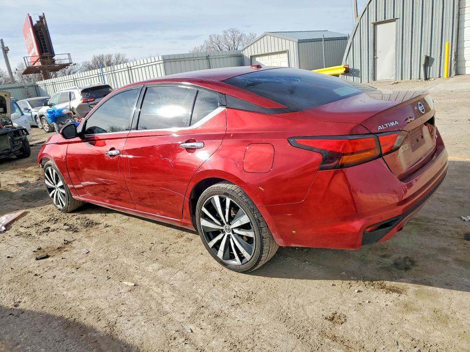 2021 Nissan Altima 2.5 Platinum