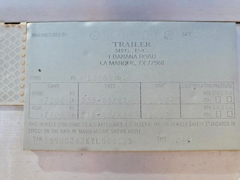 2000 Bloomer Horse Trailer