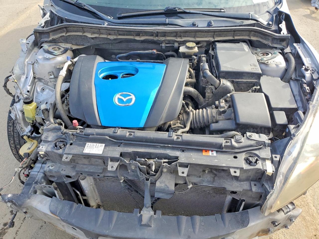 2013 Mazda 3 I
