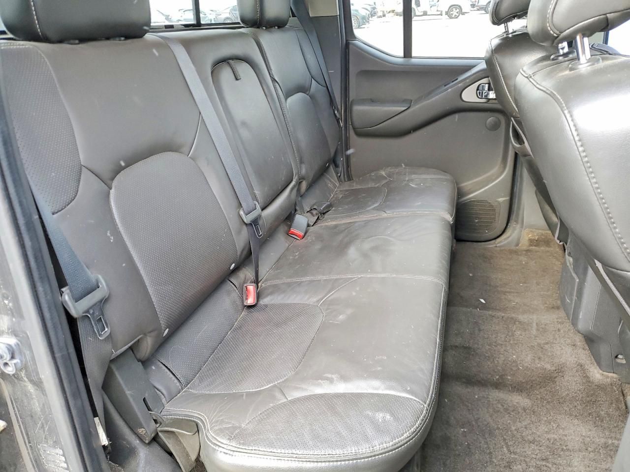 2015 Nissan Frontier s