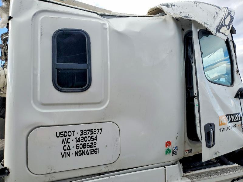 2022 Freigliner 2022 Freightliner Cascadia 126 Semi Truck