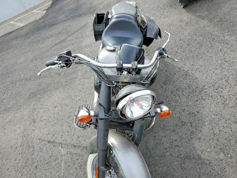 2017 Kawasaki Vn900 b