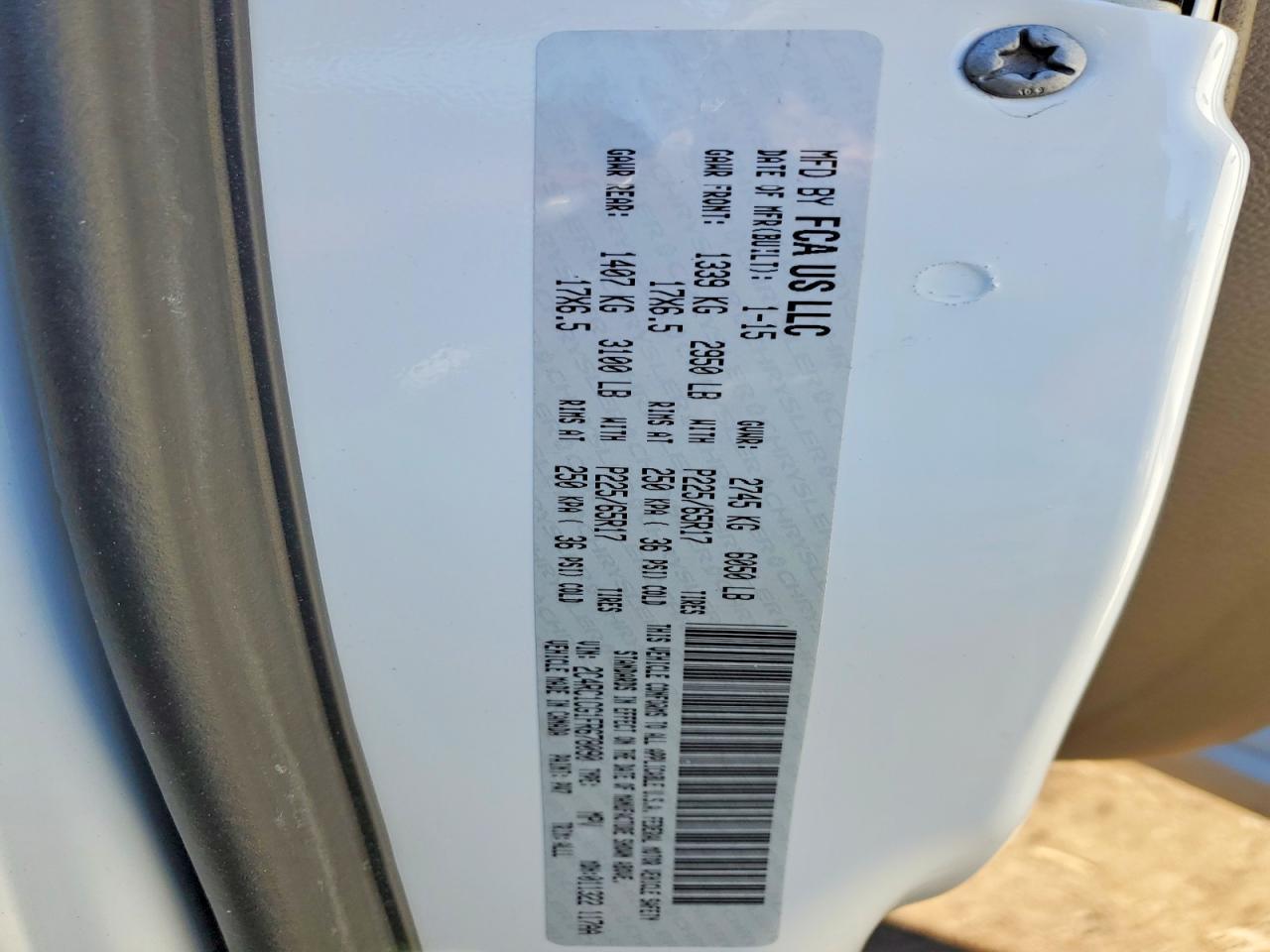 2015 Chrysler Town & Country Touring l