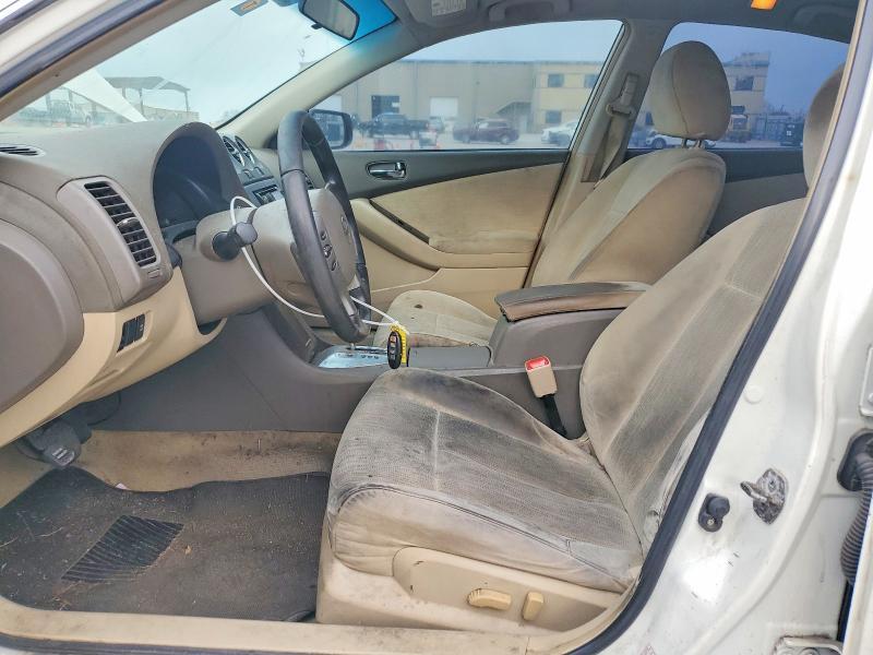 2010 Nissan Altima Base
