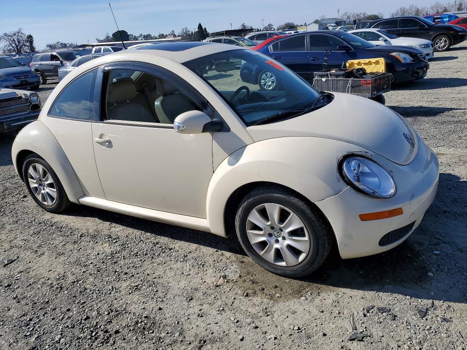 2008 Volkswagen New Beetle s