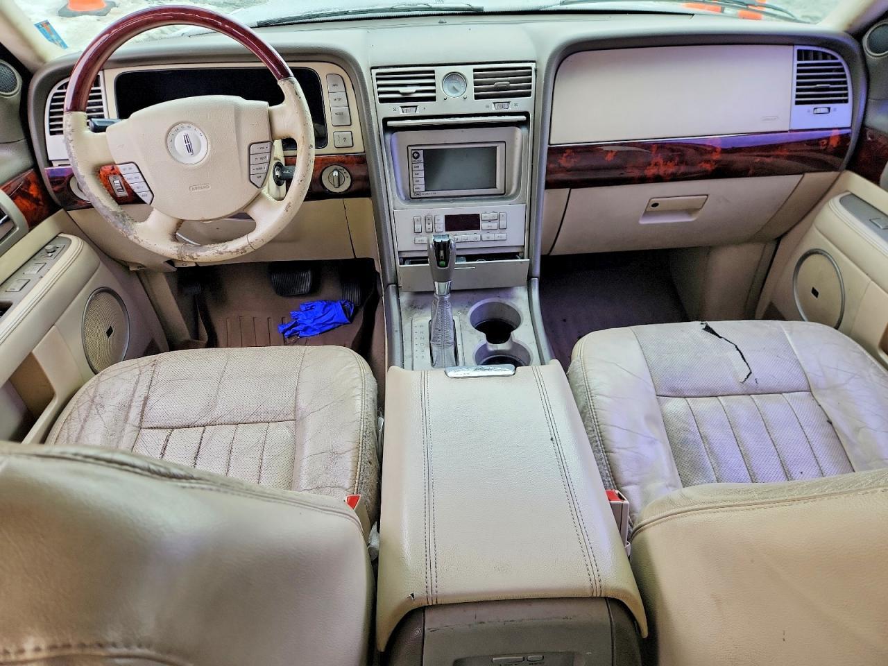 2004 Lincoln Navigator