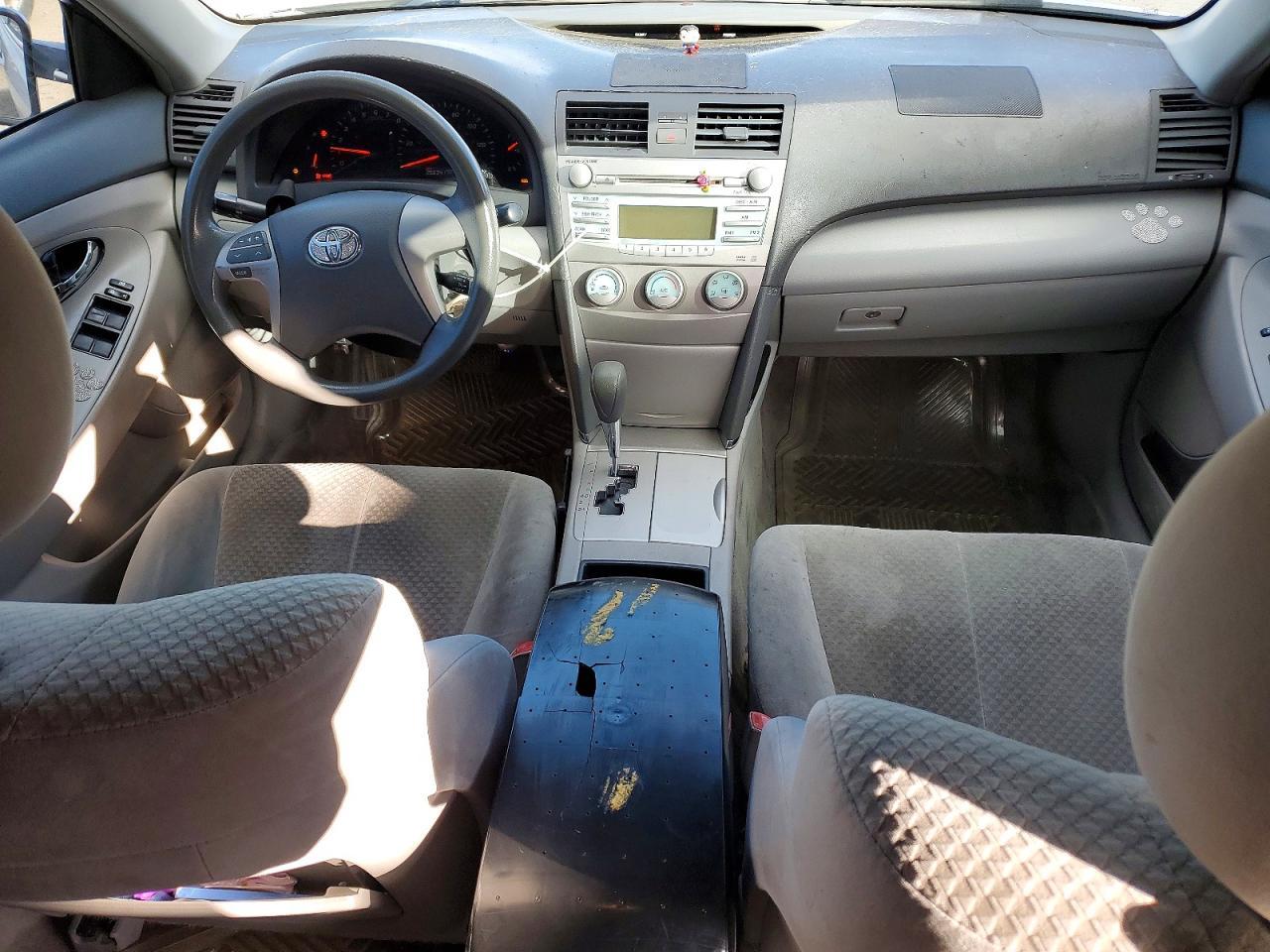 2009 Toyota Camry le