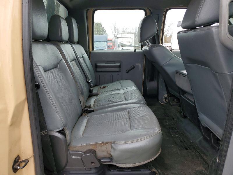 2015 Ford F450 Super Duty Flatbed Truck