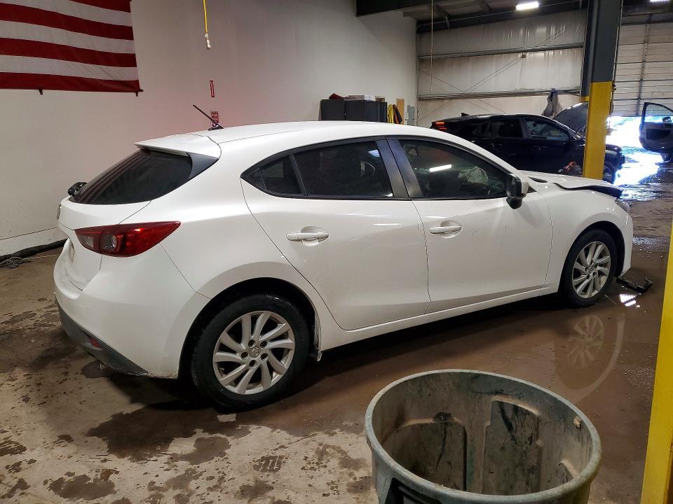 2015 Mazda 3 Sport