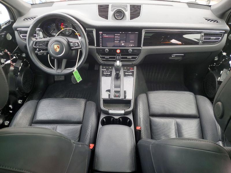 2023 Porsche Macan Base