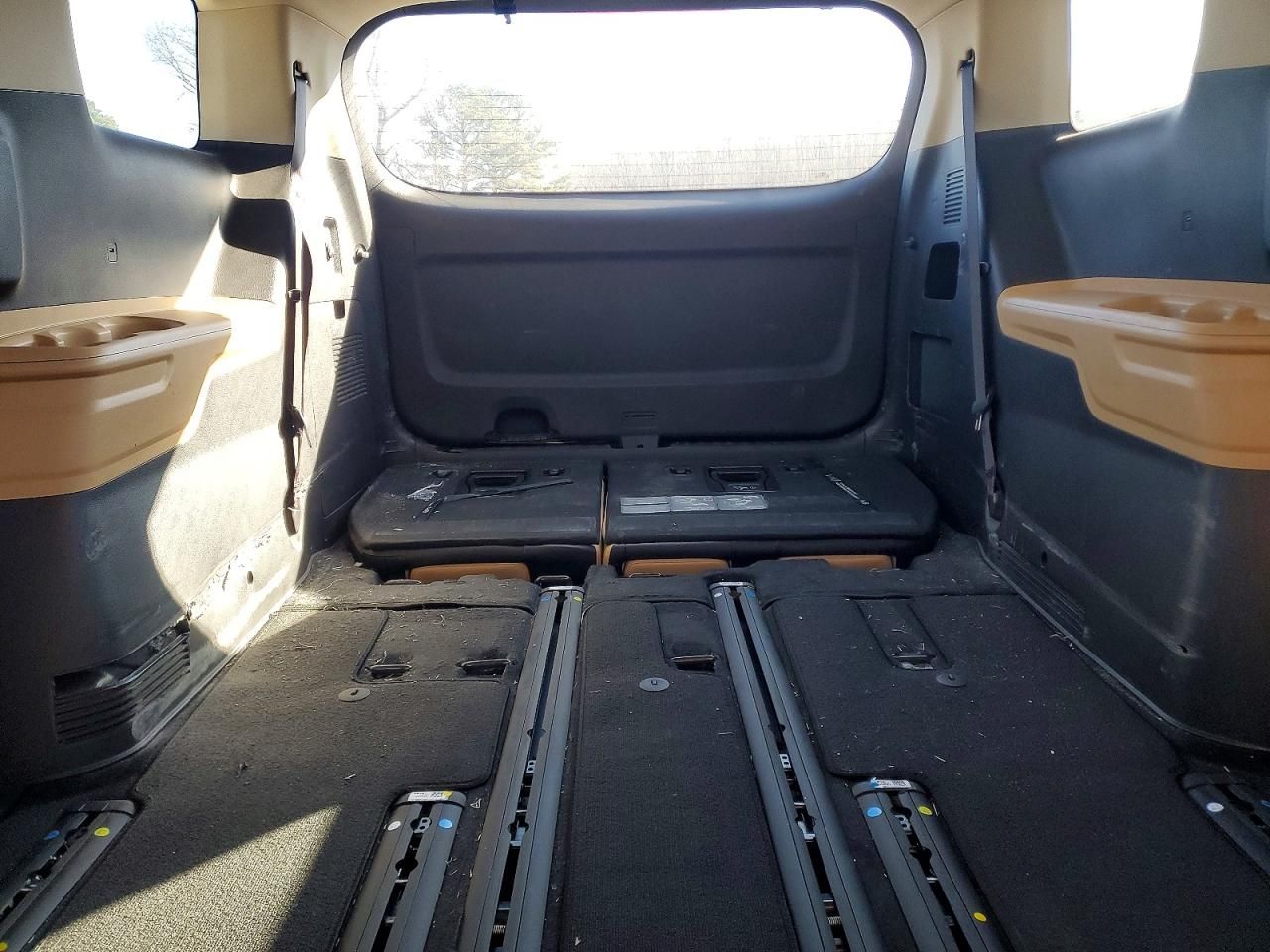 2024 KIA Carnival lx