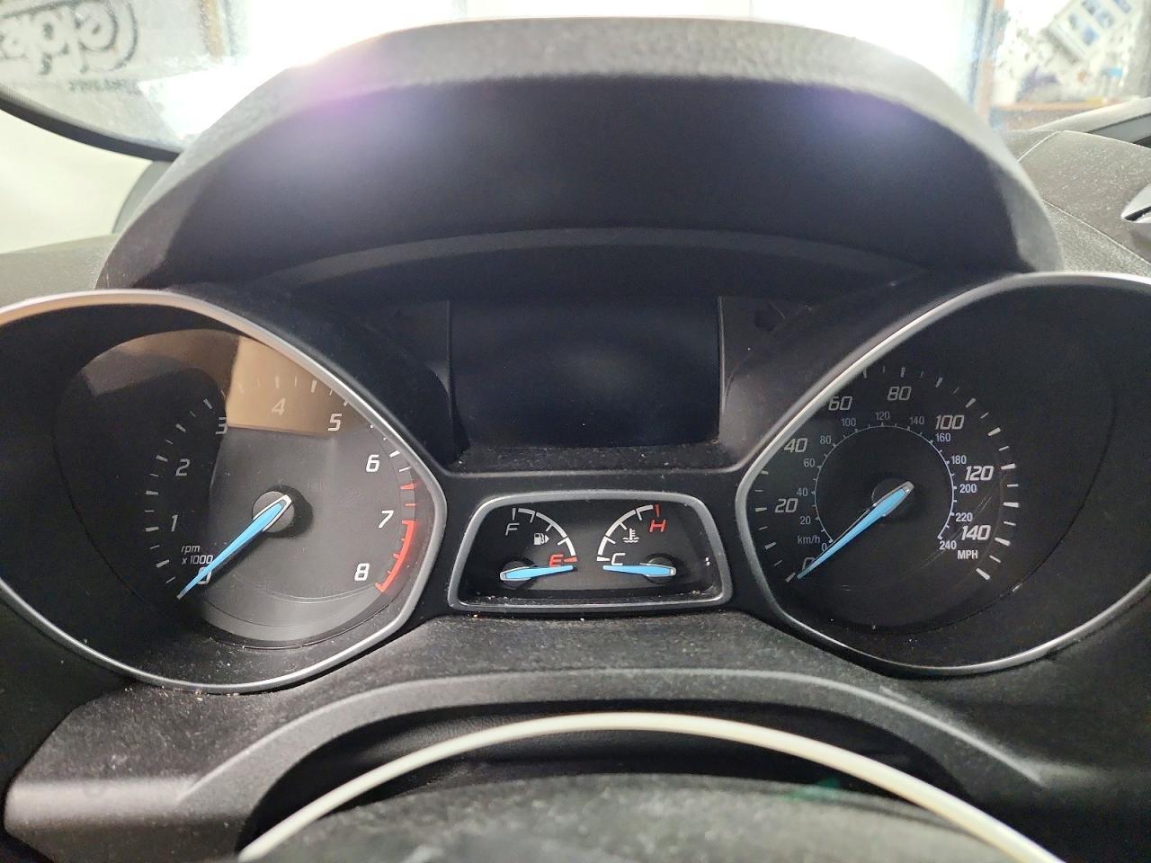 2014 Ford Escape s