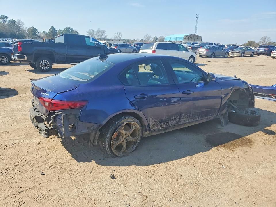 2017 Alfa Romeo Giulia ti