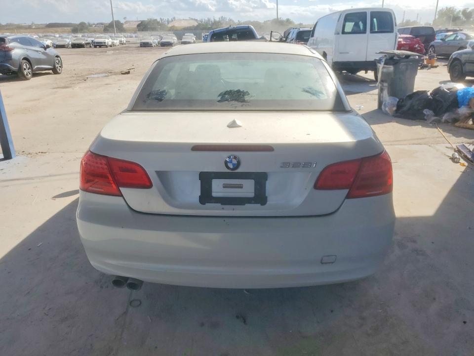 2011 BMW 328 i