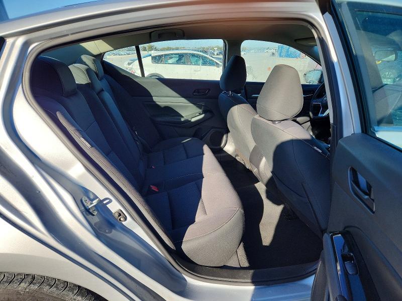 2023 Nissan Altima sv