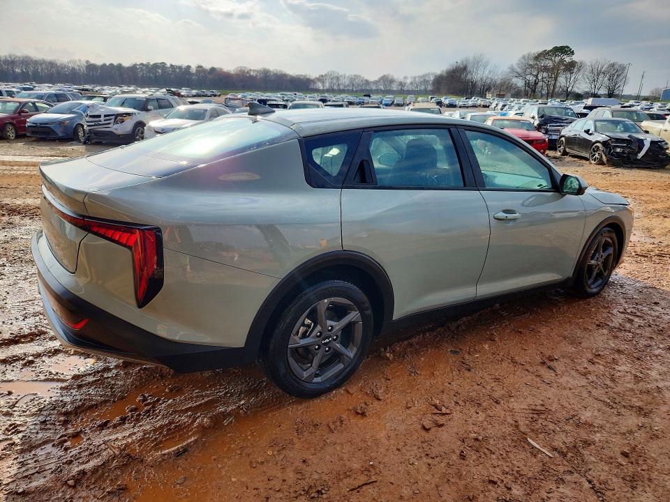 2025 KIA K4 lxs