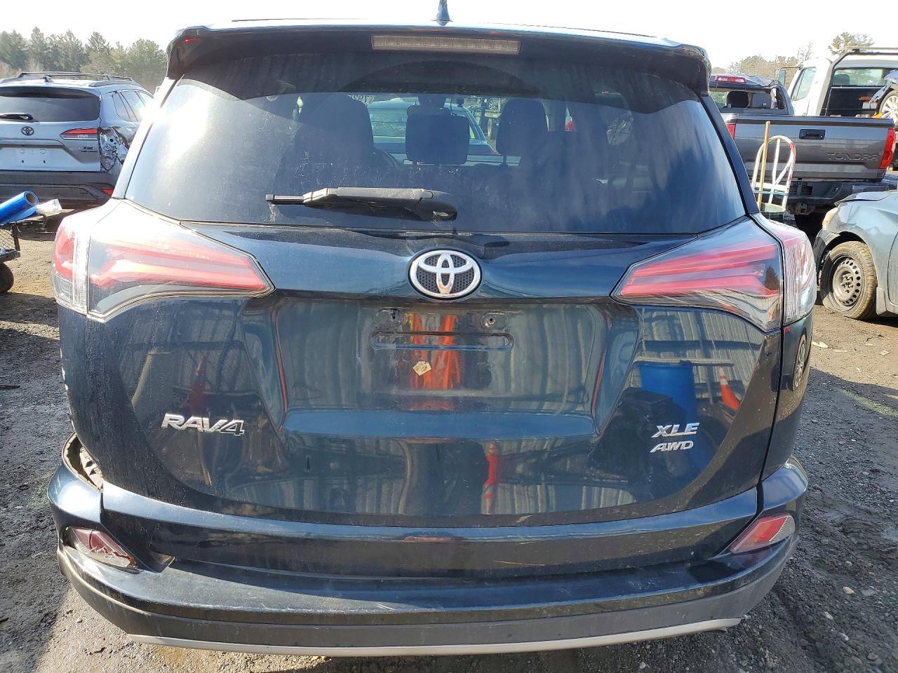 2018 Toyt Rav4 se