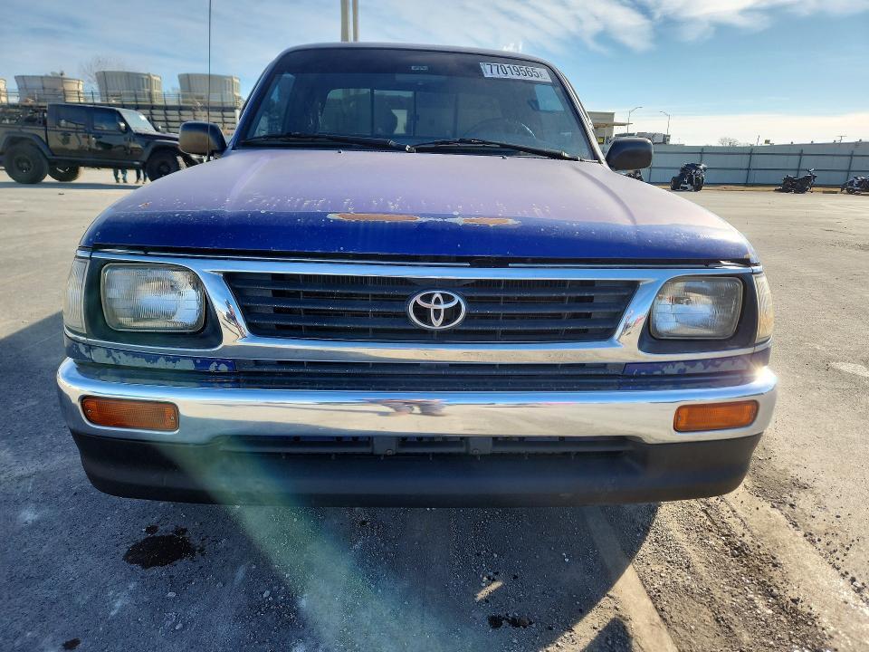 1996 Toyota Tacoma Base