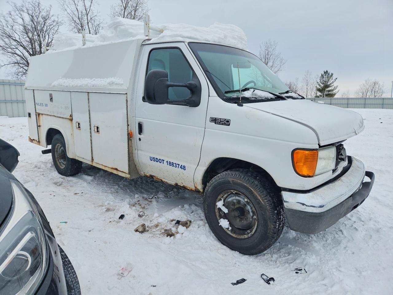 2005 Ford E350 Utility / Service Truck