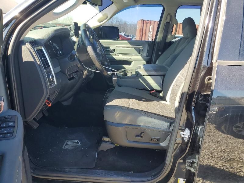 2016 Dodge Ram 1500 slt