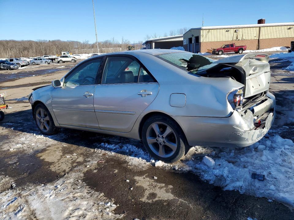 2005 Toyota Camry se