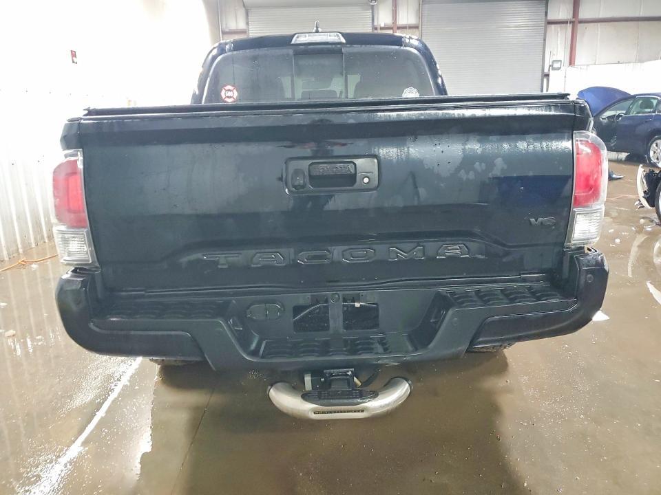 2022 Toyota Tacoma TRD OFF-Road