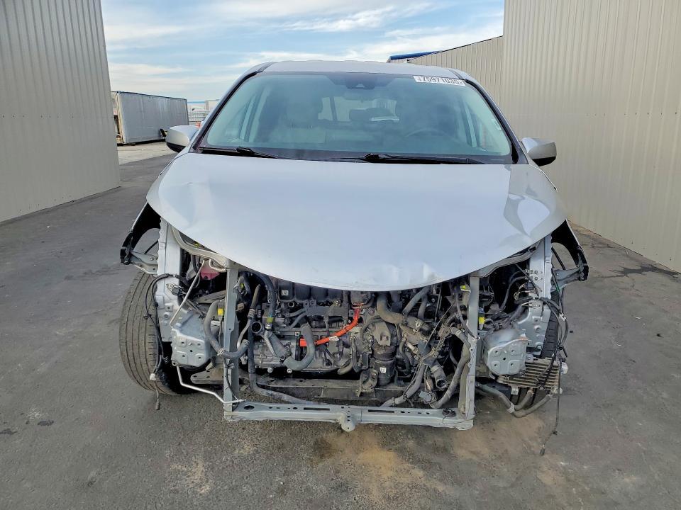 2023 Toyota Sienna le