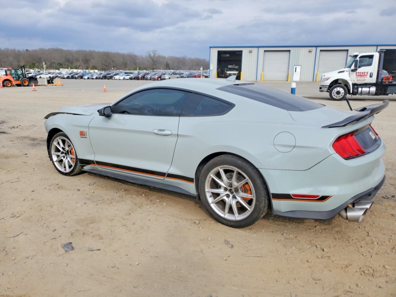 2022 Ford Mustang Mach i