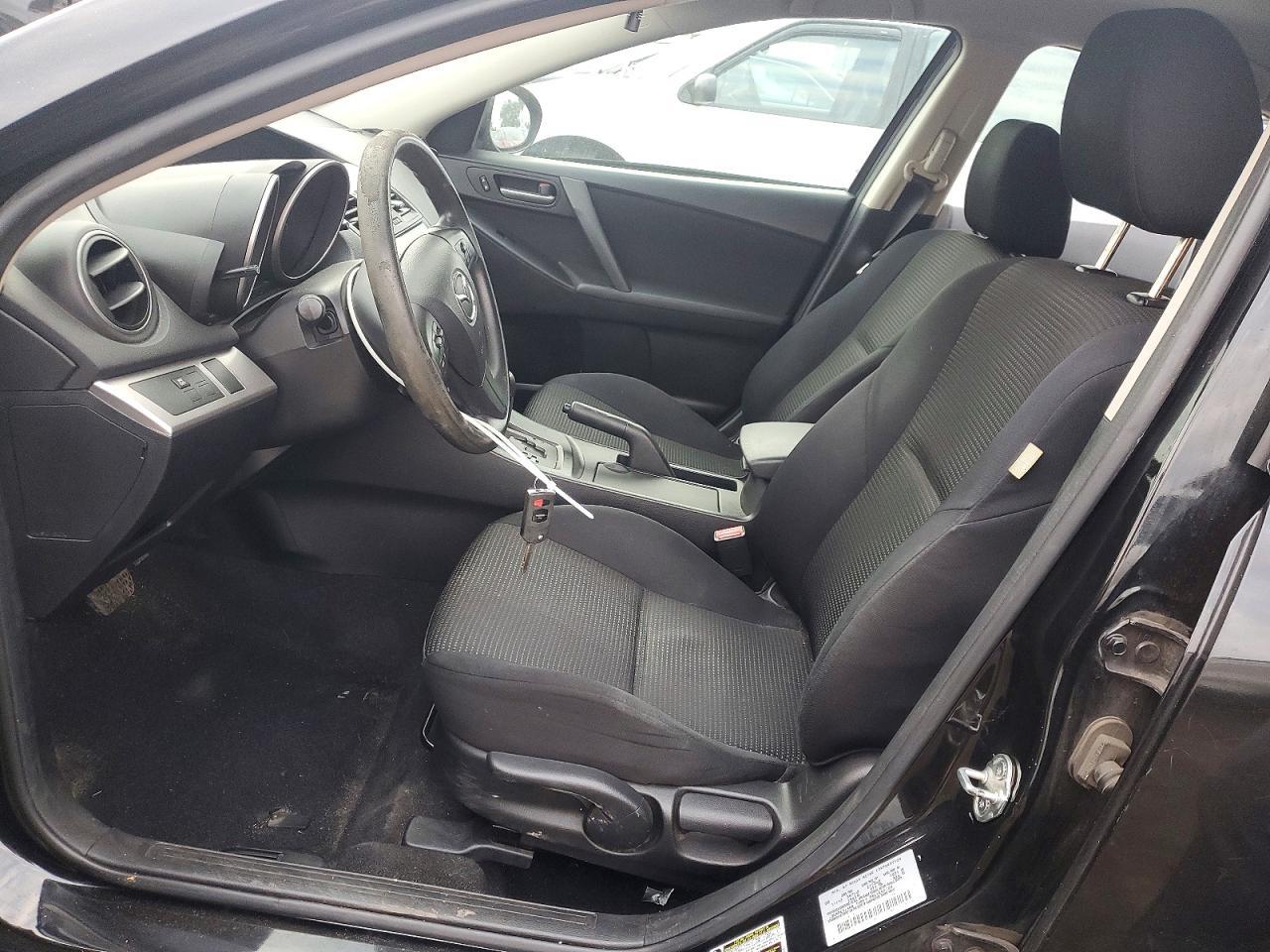 2013 Mazda 3 I