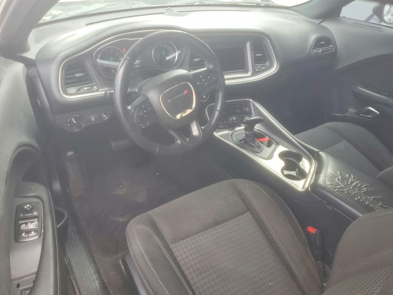2018 Dodge Challenger sxt