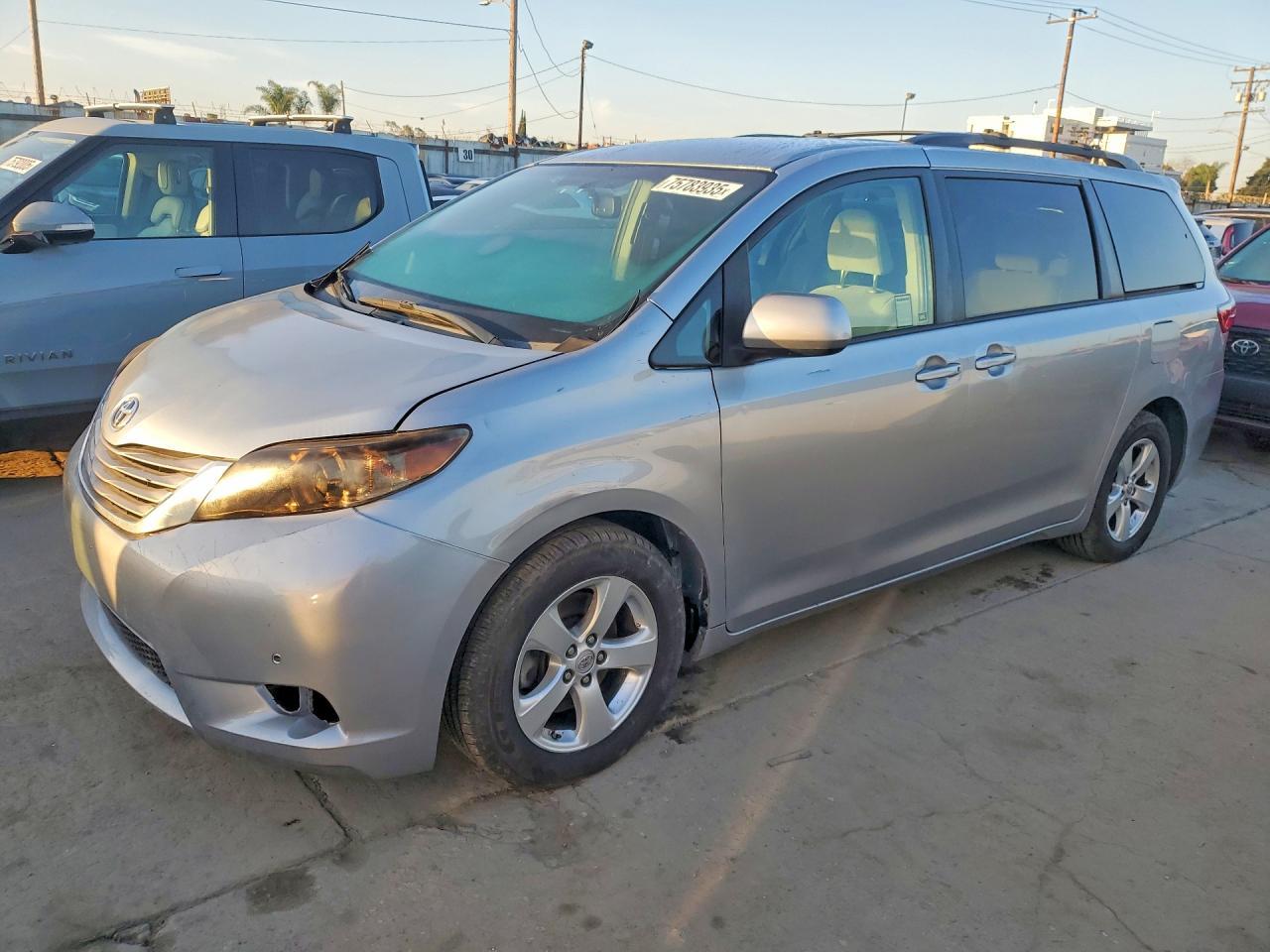 2017 Toyota Sienna le