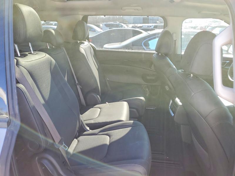 2025 KIA Carnival sx
