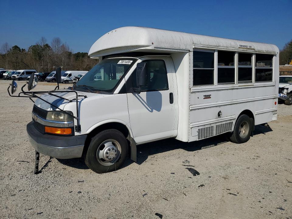 2011 Chevrolet Express G3500 Shuttle Bus