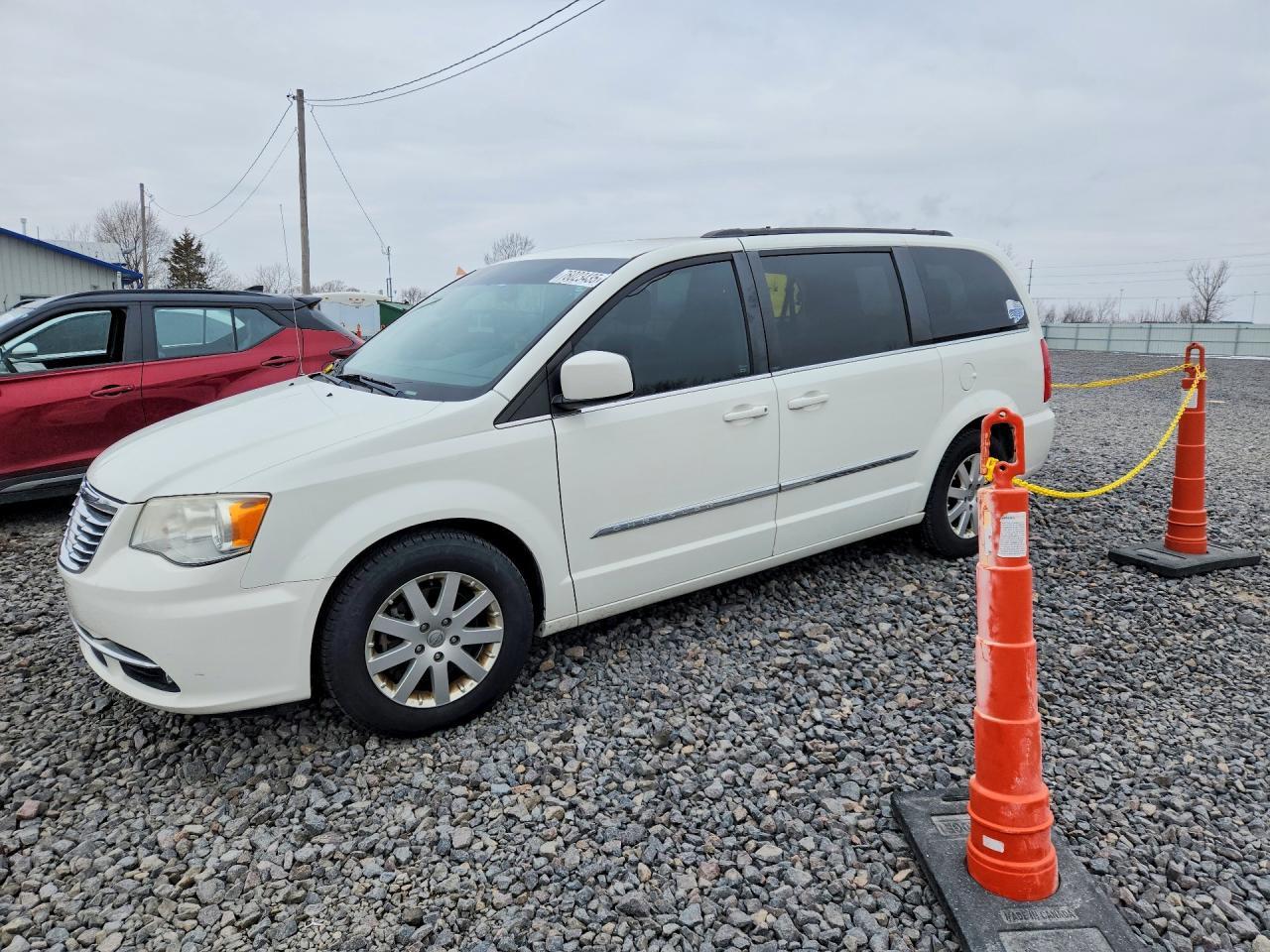 2013 Chrysler Town & Country Touring