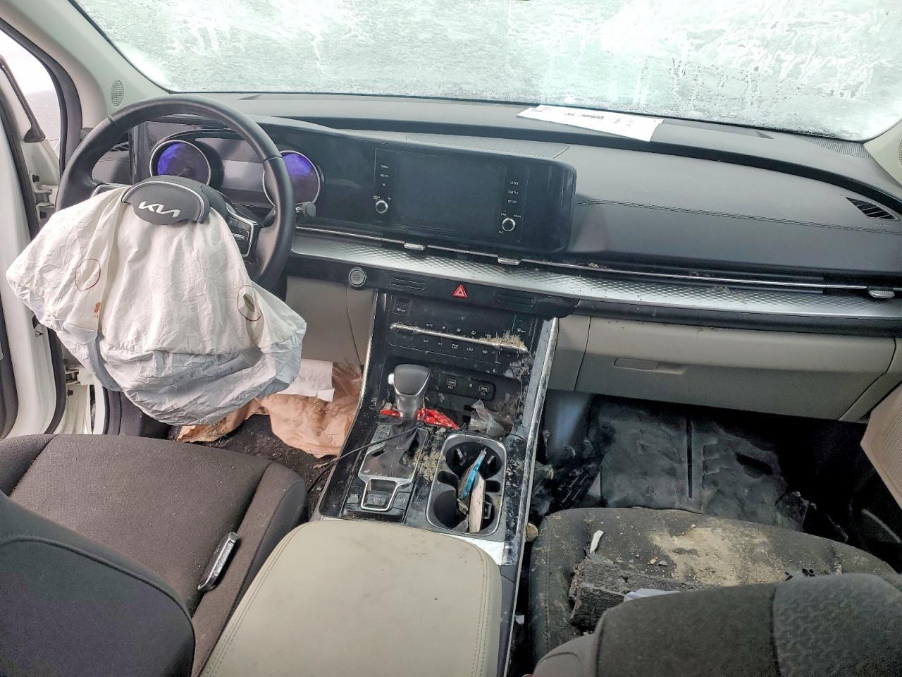 2024 KIA Carnival lx