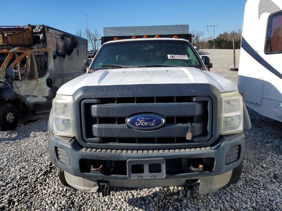 2015 Ford F450 Super Duty Flatbed Truck