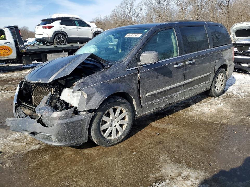 2015 Chrysler Town & Country Touring