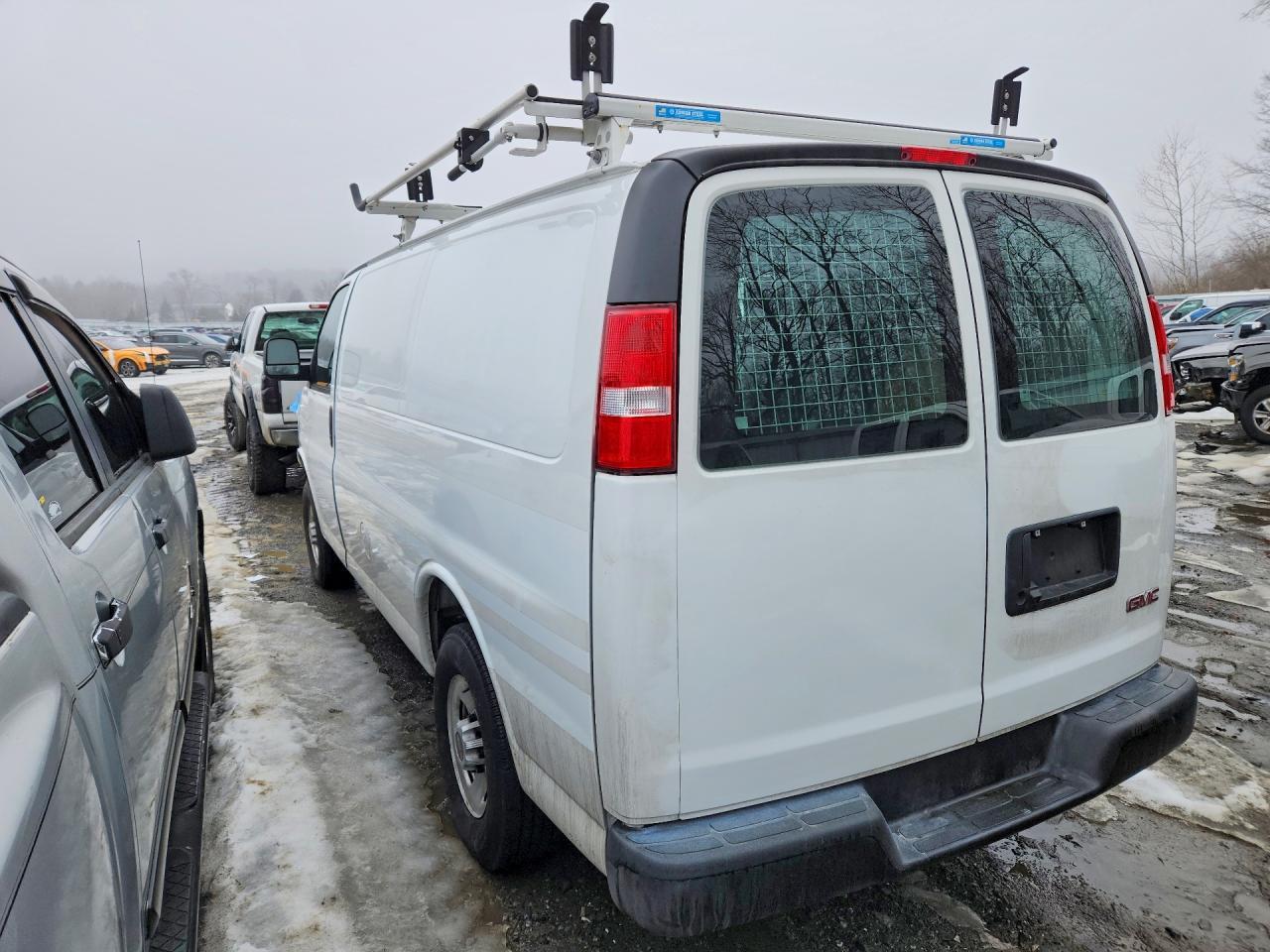 2025 GMC Savana G3500