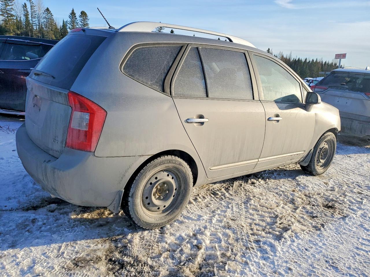 2012 KIA Rondo