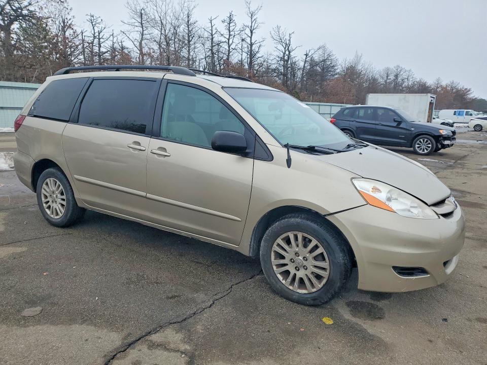 2008 Toyota Sienna le