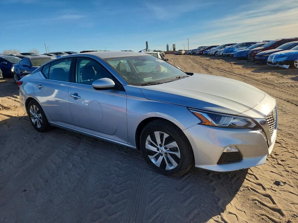 2021 Nissan Altima s
