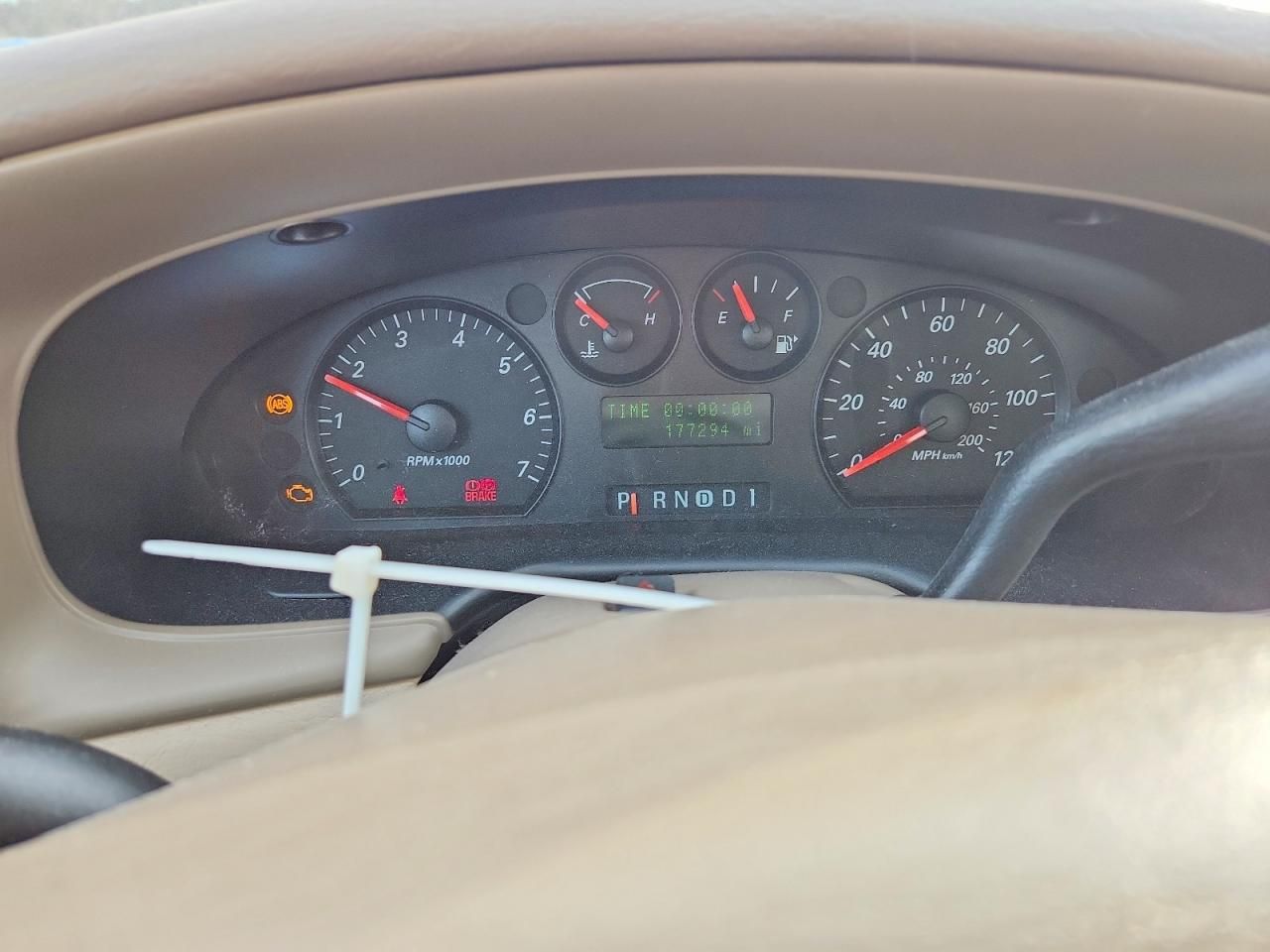 2004 Ford Taurus ses