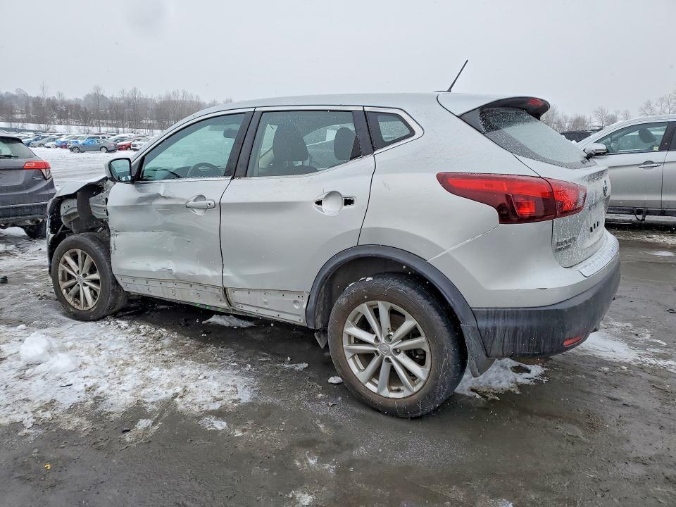 2018 Nissan Rogue Sport s