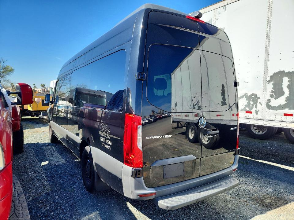 2021 Mercedes-Benz Sprinter 2500