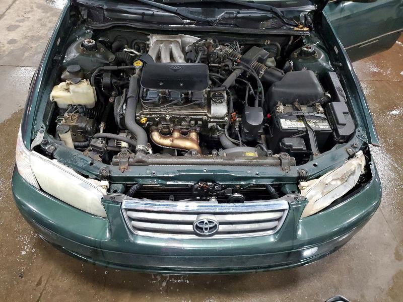 2001 Toyota Camry le V6