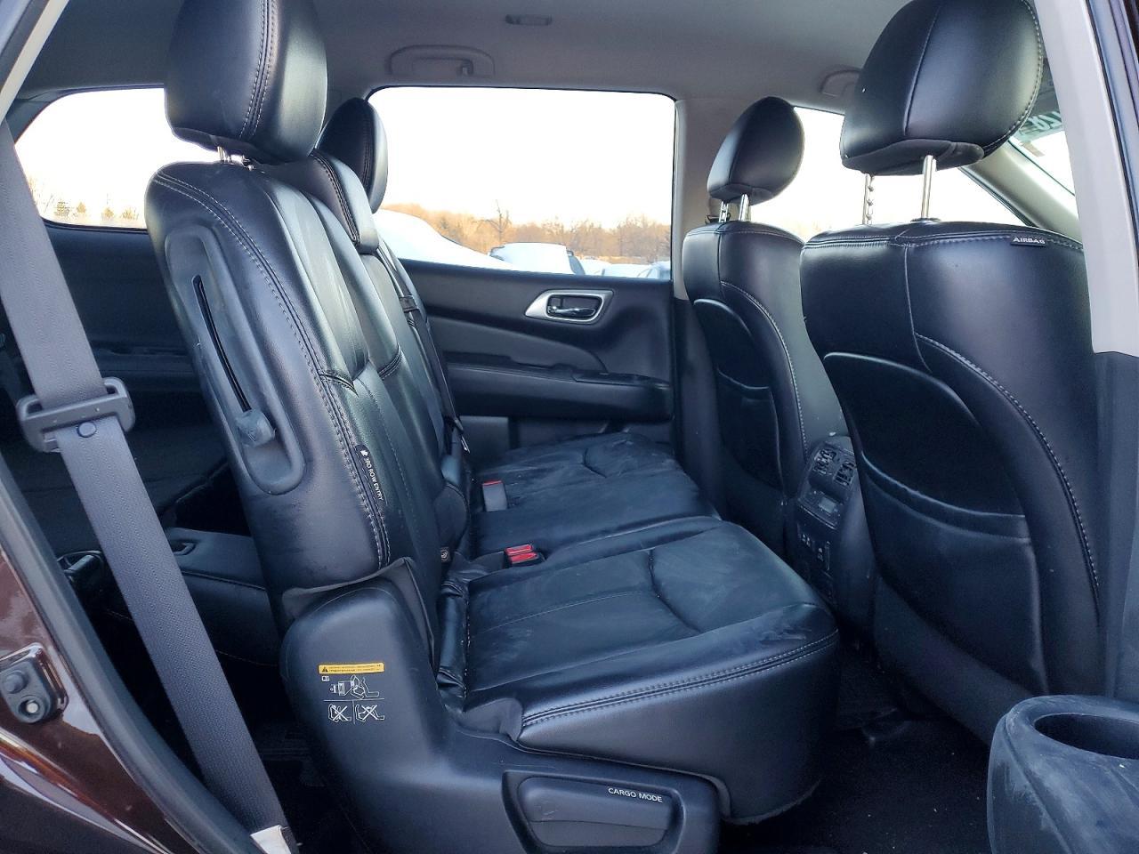 2020 Nissan Pathfinder sl