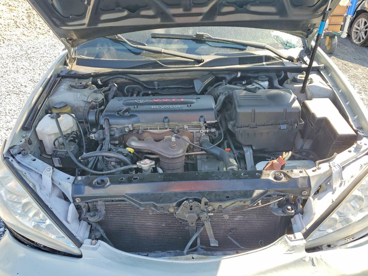 2005 Toyota Camry le