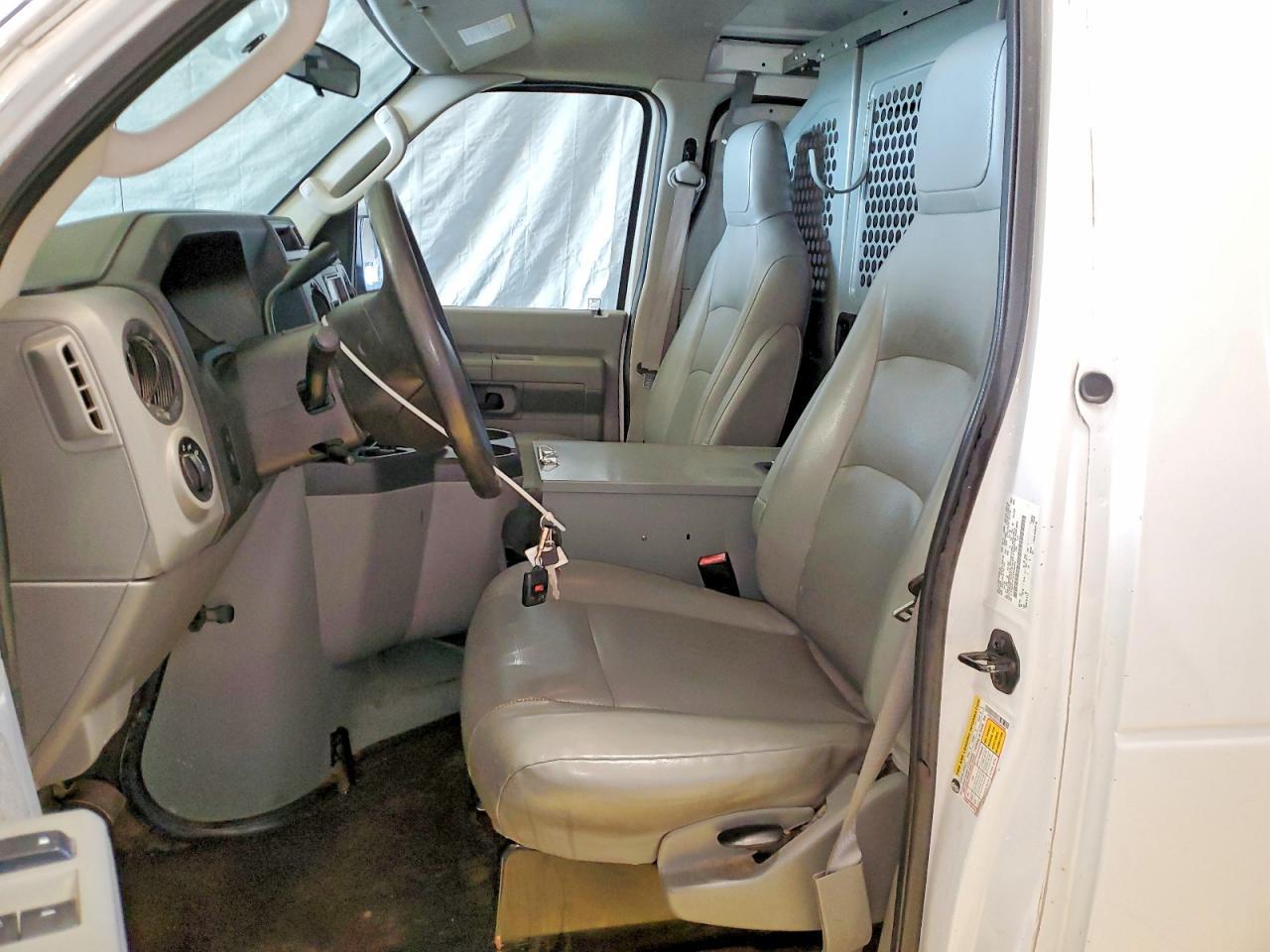 2014 Ford E250 Utility / Service Van